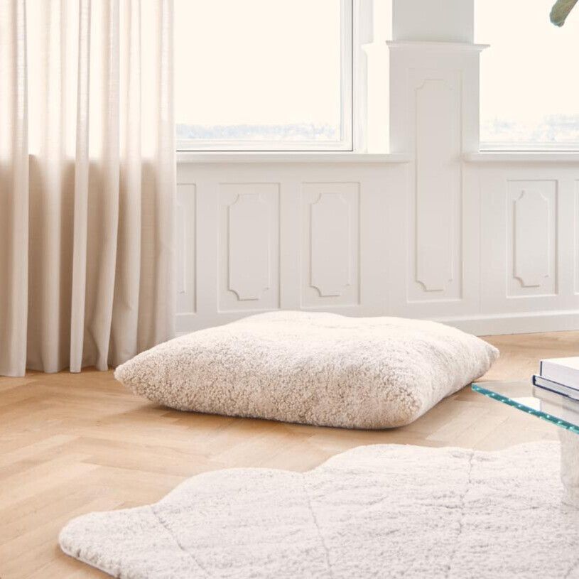 Maxi flytepute | Korthåret | New Zealand | Dobbeltsidig | 90x90 cm