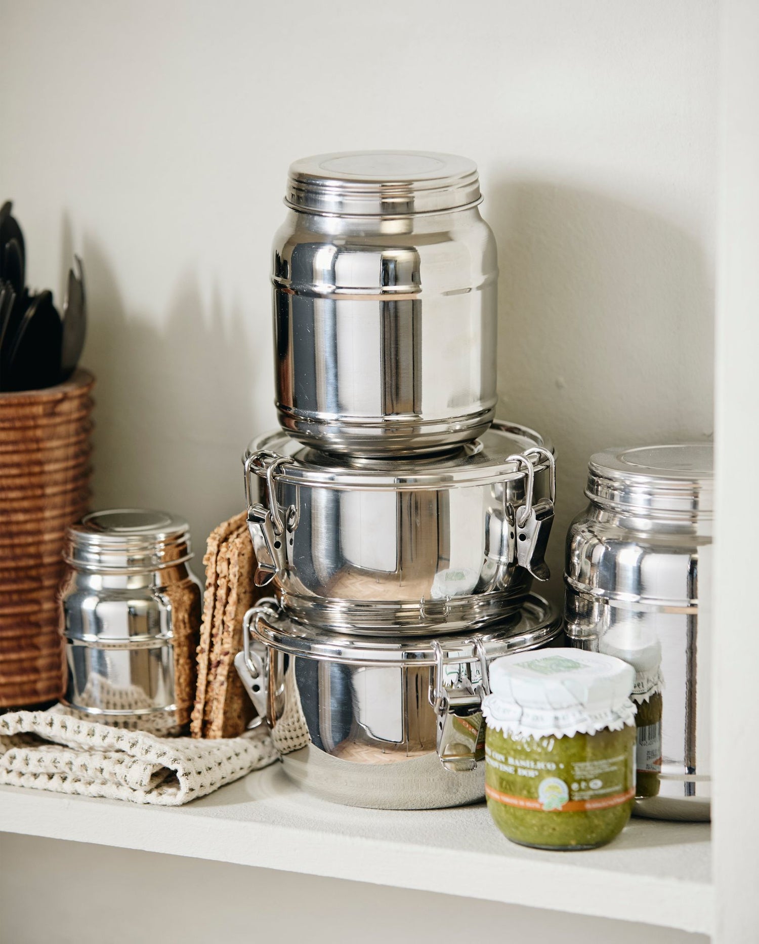 CANI oppbevaringsboks i rustfritt stål med lokk - 1100 ml