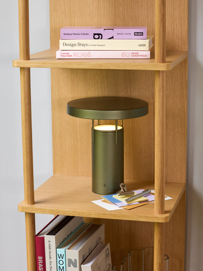 BringMe Bærbar Lampe Metallic Mørkegrønn - ø25xh28cm