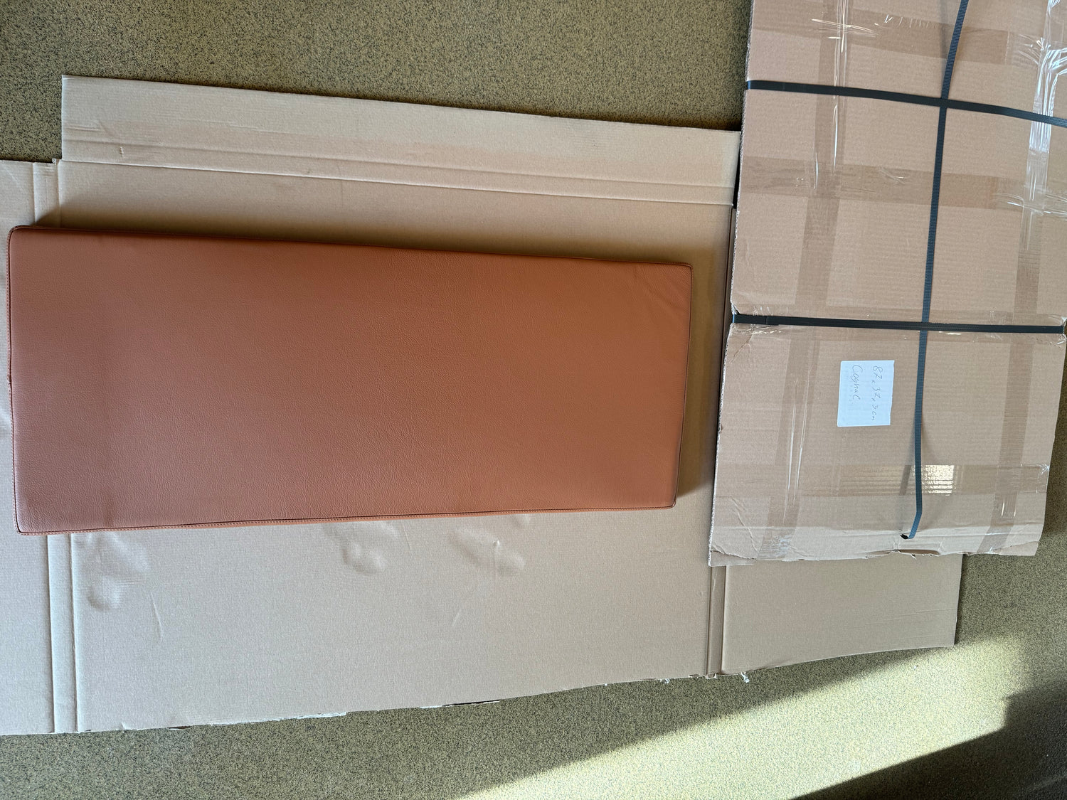 Cognac skinnpute 87x37x3 cm