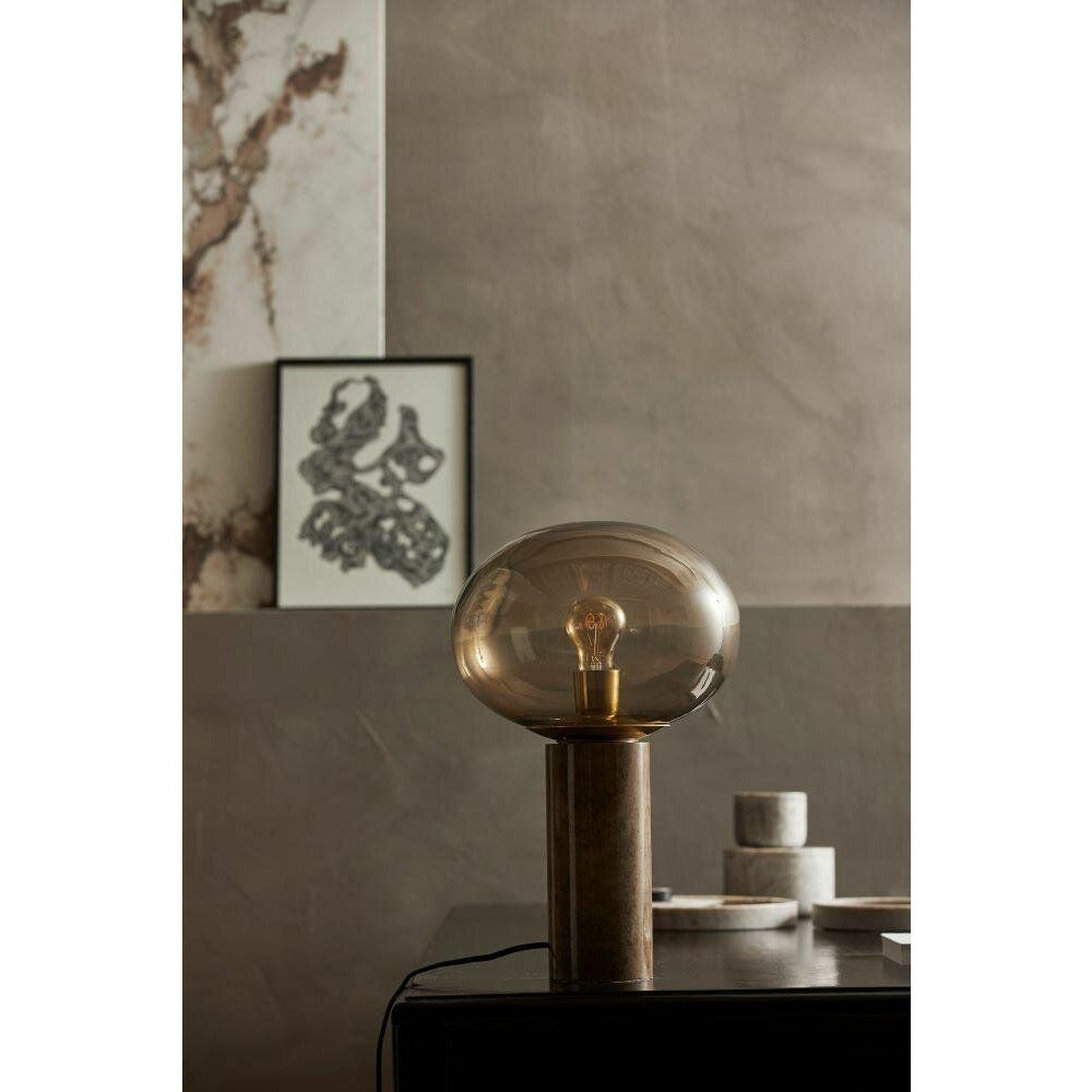 Nordal Bes bordlampe i marmor med glass - H45 cm - røyk -farget/brun