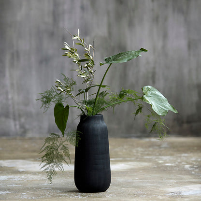 Huslege - Vase, Groove, Black - H: 35 cm, DIA: 16 cm