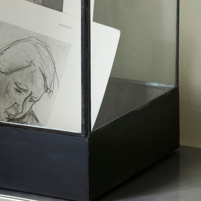 House Doctor - Utstillingsboks, HDPlant, Svart antikk