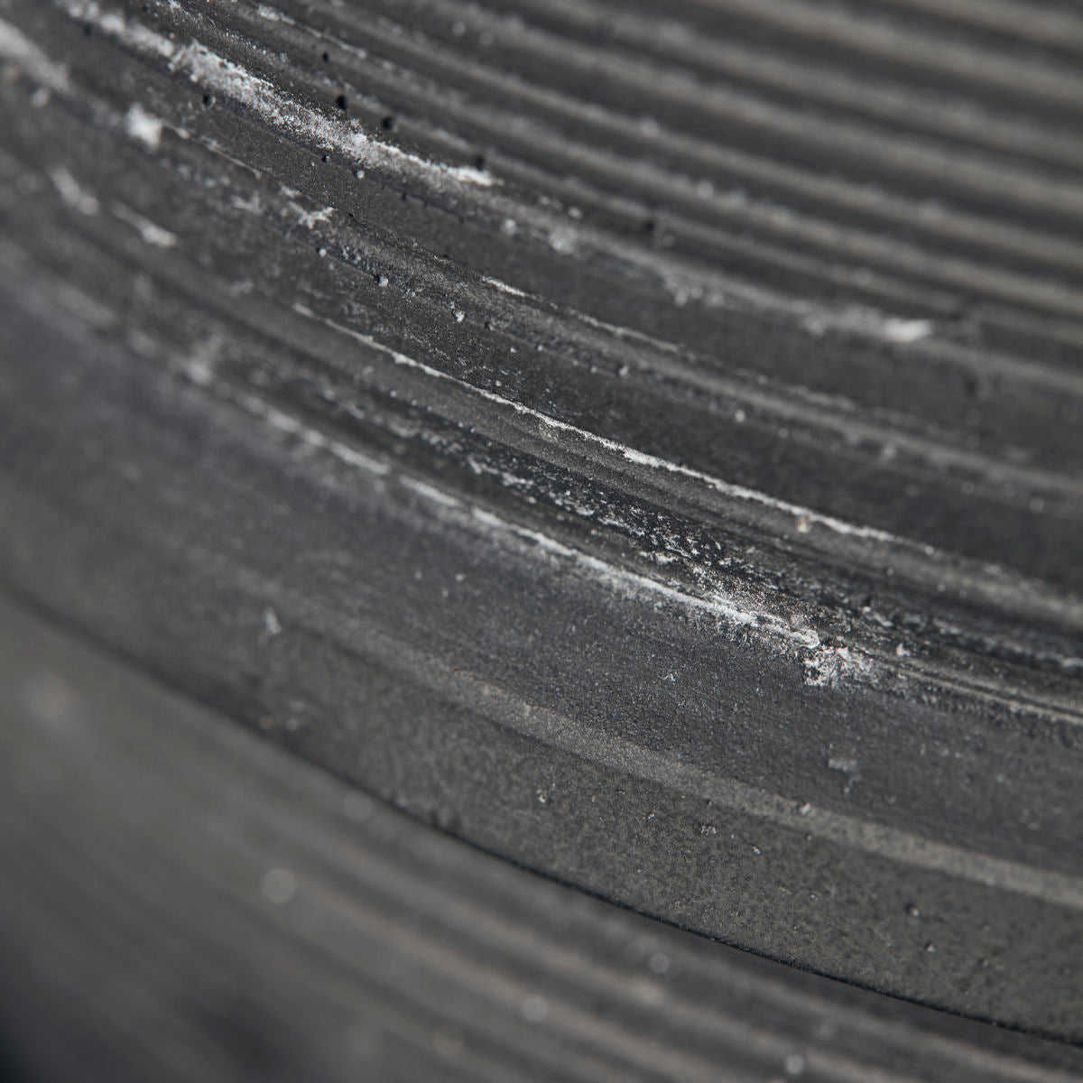 Huslege - Urtegryte, jord, betong - H: 16 cm, DIA: 14 cm