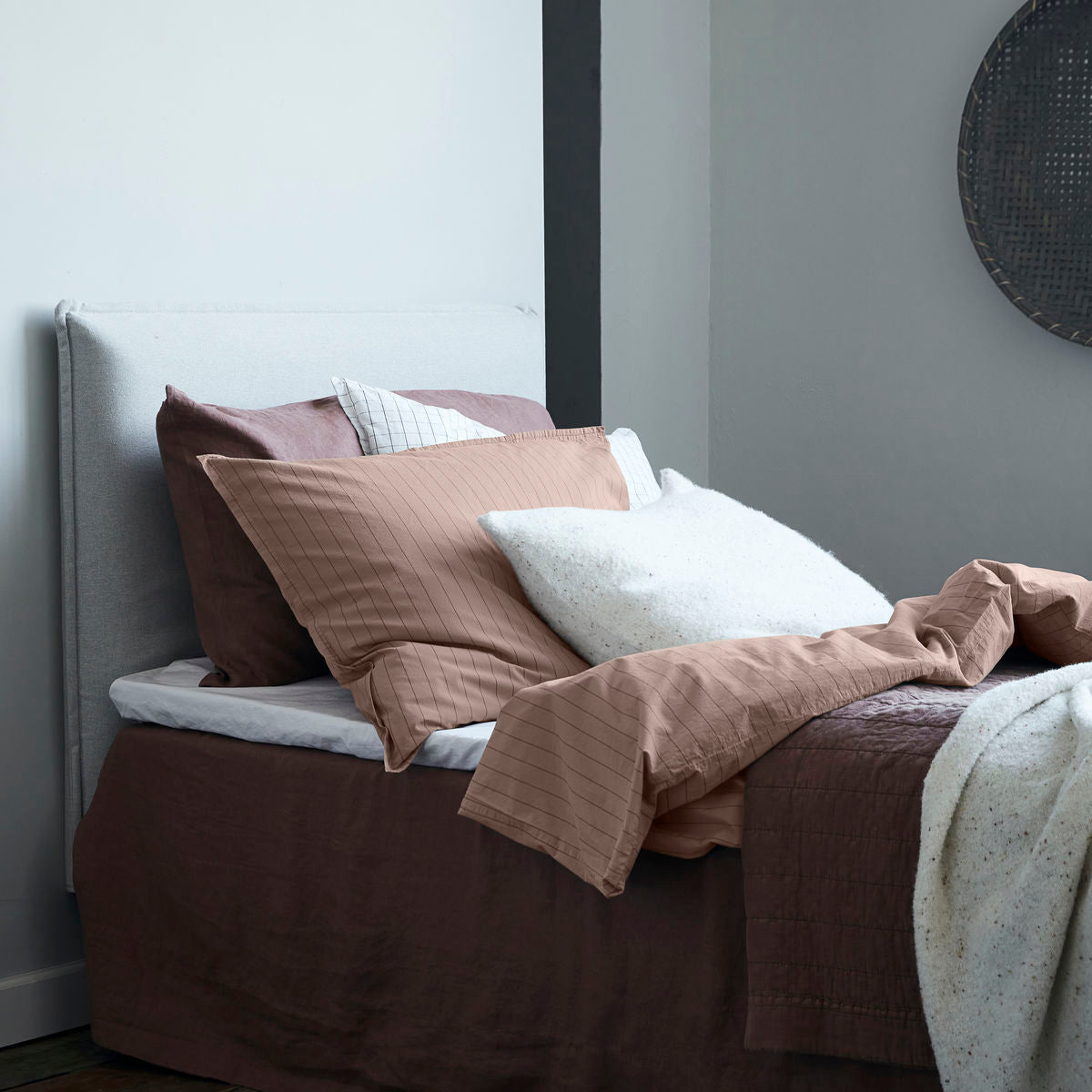 Av Nord-Bed Set, Dagny, Straw W. Bark-L: 200 cm, W: 140 cm, W: 63 cm, H: 60 cm