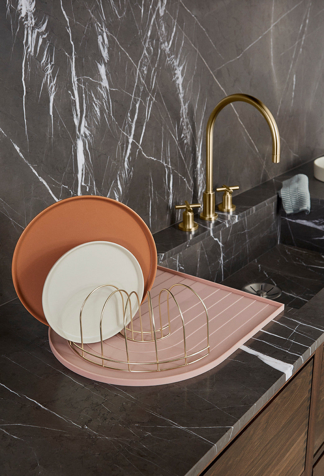 Oyoy Living oppvask Rack - messing