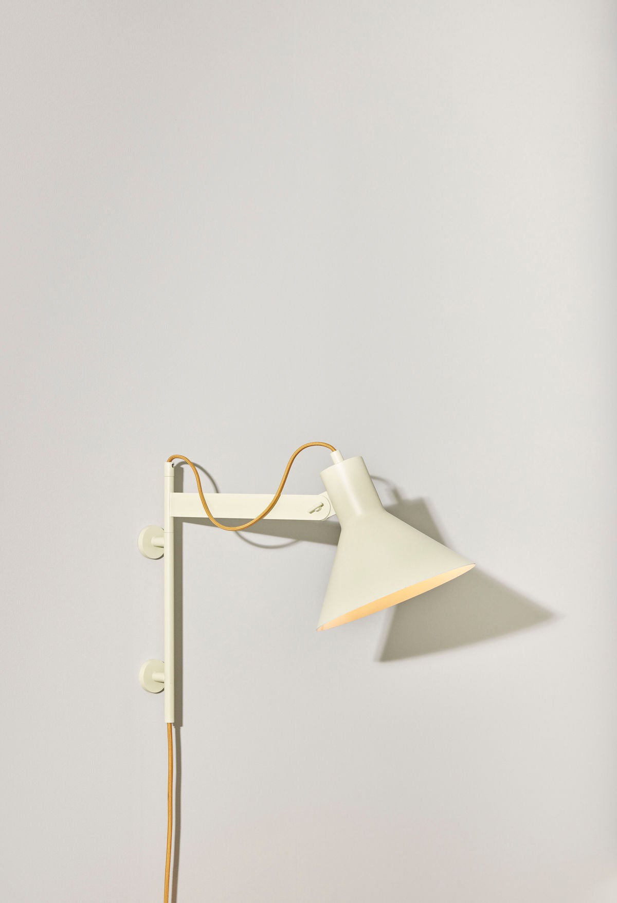 Hübsch Studio Wall Lamp Beige/Orange