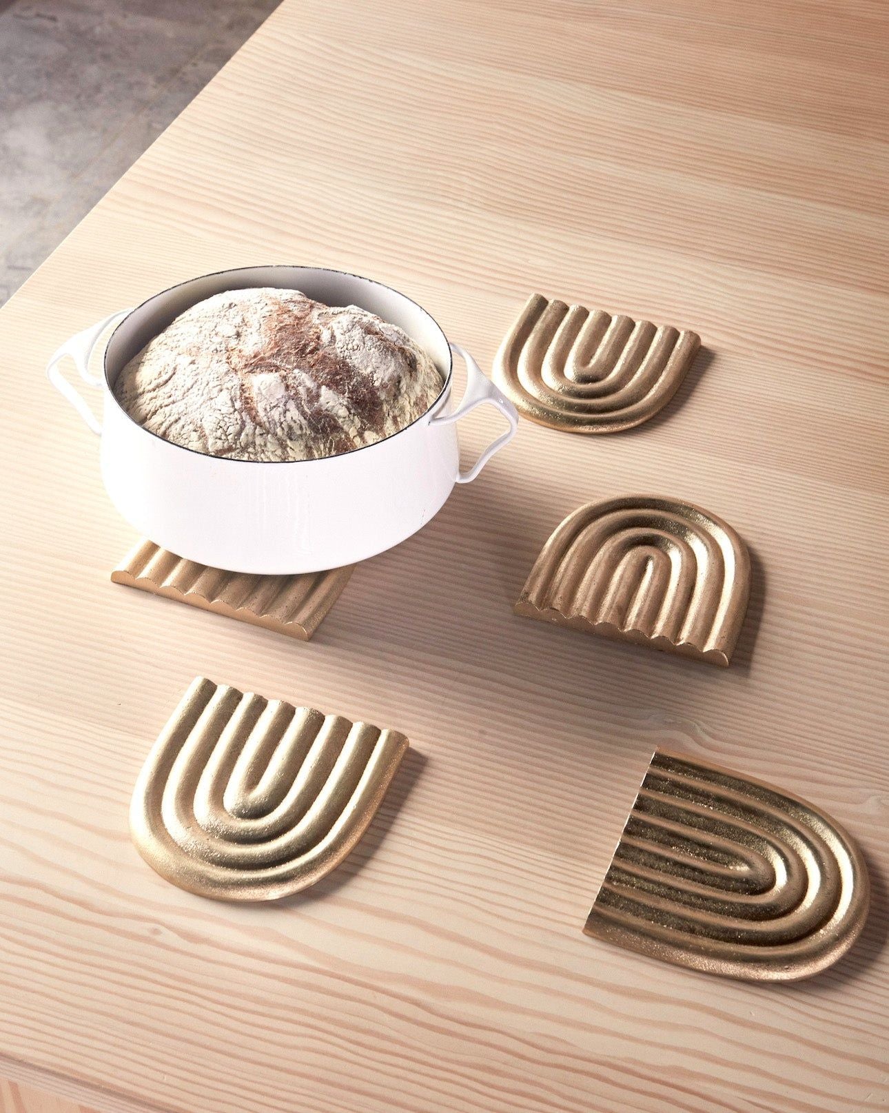 Oyoy Living Rainbow Trived solid messing