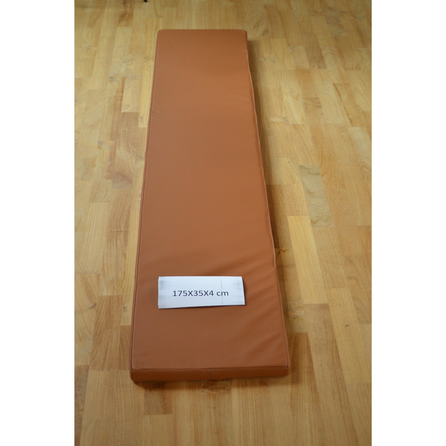 Cognac skinnpute 175x35x4 cm