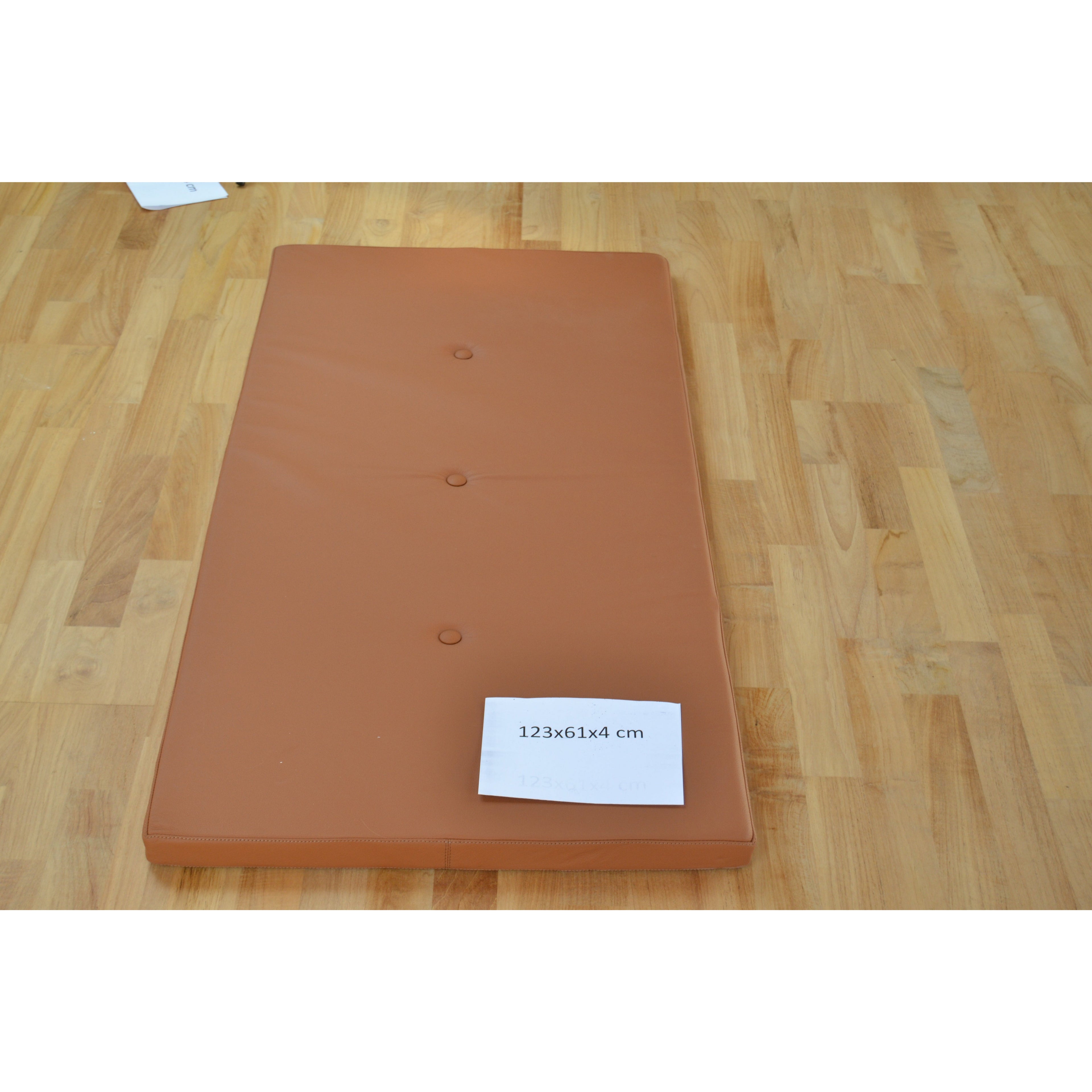 Cognac skinnpute 123x61x4 cm