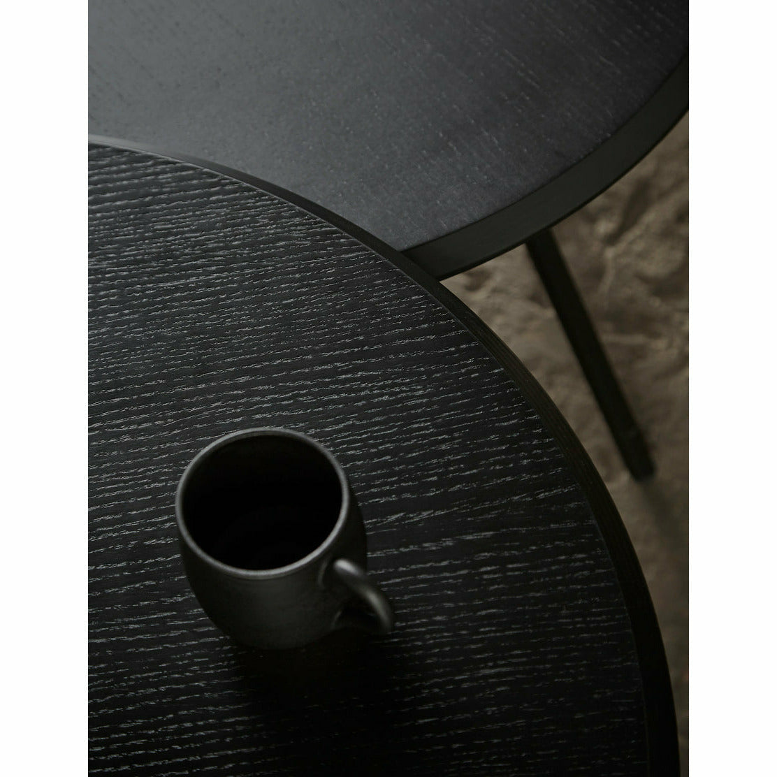 Woud - soround salongbord - svart aske (Ø60XH40,50)